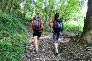 12 Dalla strada sterrata ai passa alla mulattiera